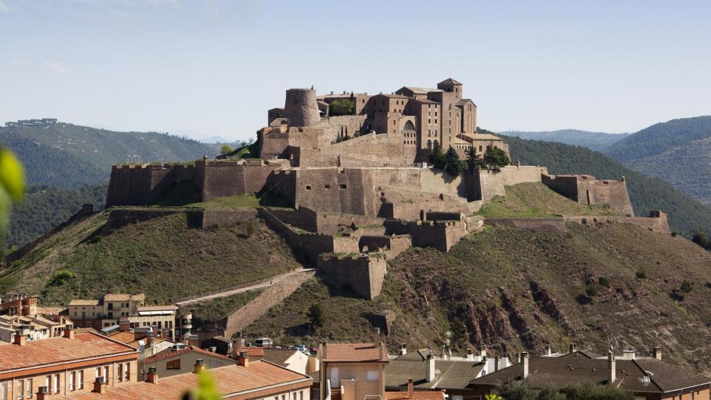 Castillo medieval de Cardona, reconvertido en un Parador