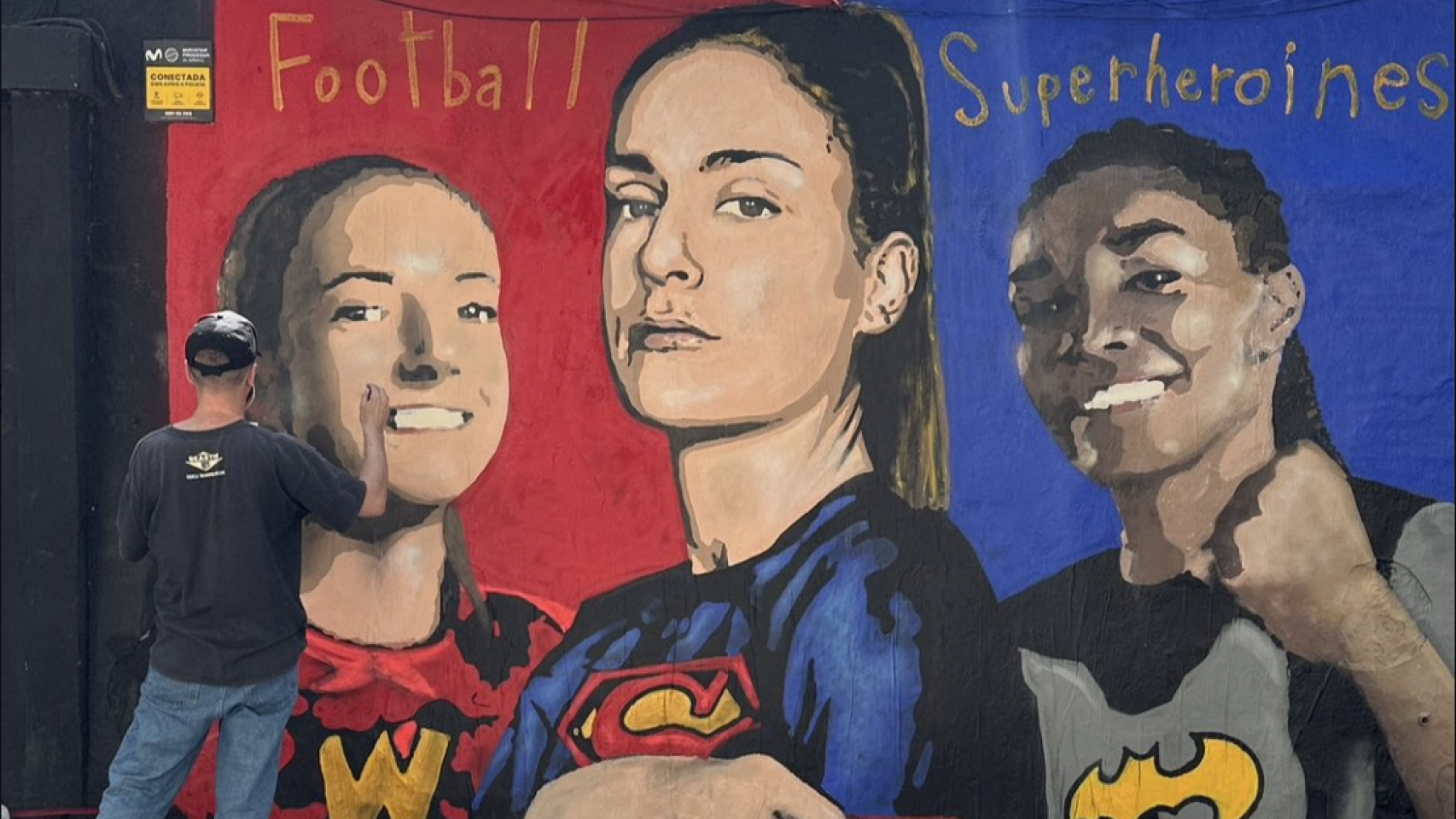 Mural de TvBoy dedicado a las jugadoras del Barça en Barcelona