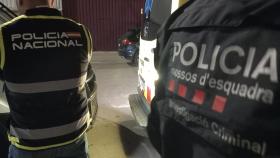 Los Mossos d'Esquadra y Policía Nacional en una operación conjunta