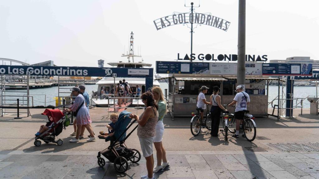 Las golondrinas en el Port Vell de Barcelona