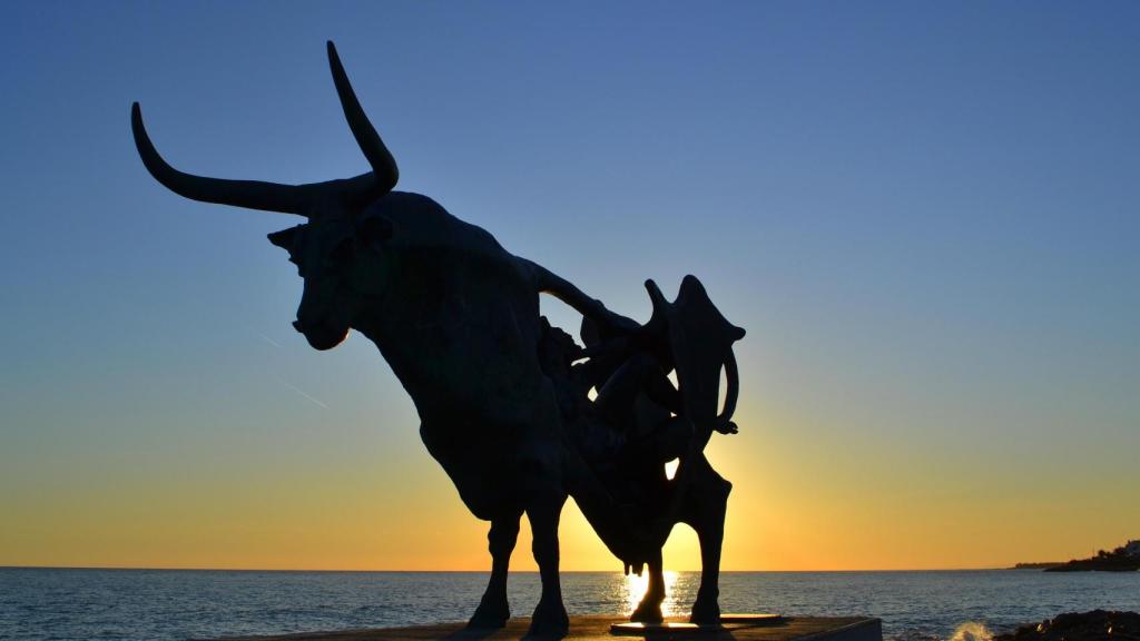 La escultura de Pasifae en Ribes Roges, Vilanova i la Geltrú