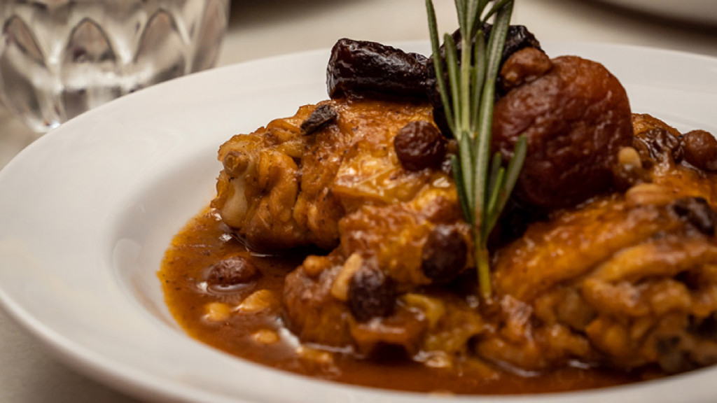 Un plato de fricandó del bar Muy Buenas