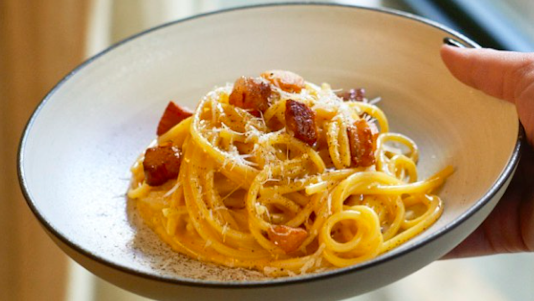 Un plato de carbonara del bar Lombo