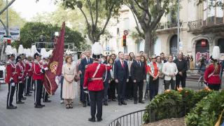 Collboni reivindica la 'normalidad institucional' en la ofrenda floral de la Diada