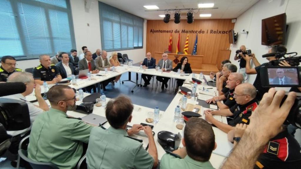 Mesa de la Junta de Seguridad Local en Montcada i Reixac