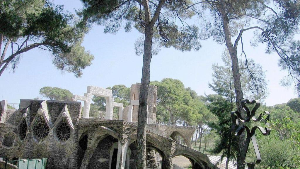 Cripta Güell, en la Colònia Güell