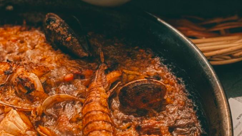 Una paella del restaurante Voramar