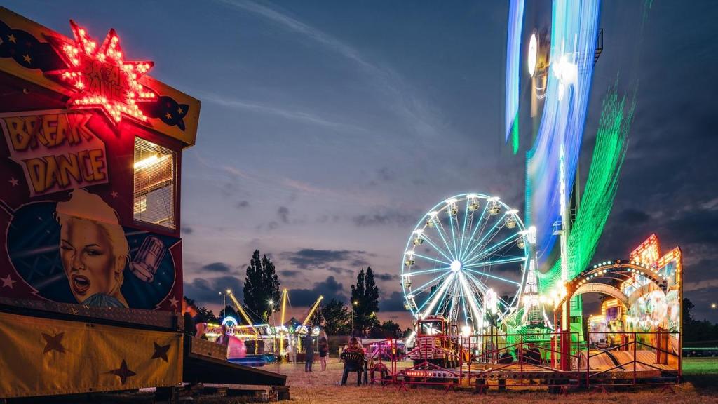 Imagen de archivo de una feria de atracciones en Barcelona