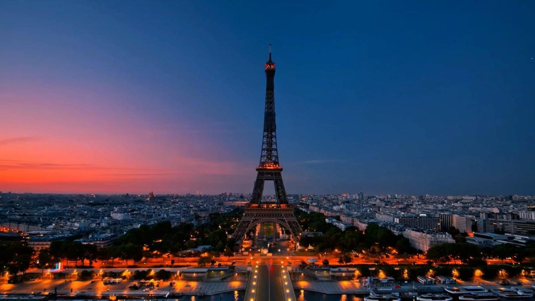 Imagen de archivo de la Torre Eiffel de París