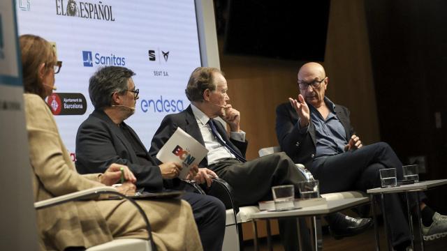 Helena Guardans (presidenta del Consejo de Mecenazgo del Liceu), Manel Manchón (director de Metrópoli), Gregorio Marañón (presidente del Teatro Real) y Juan Arnau (fundador de ElRow) en un debate sobre cultura del ‘BCN Desperta!’