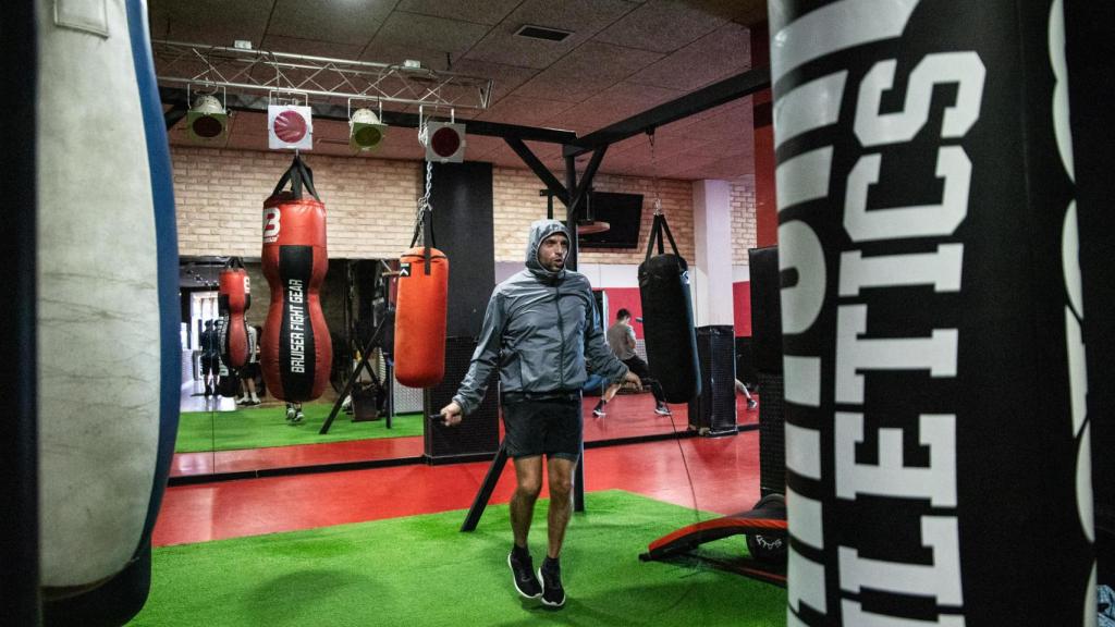 Un entreno en el Club de Boxa Sant Adrià