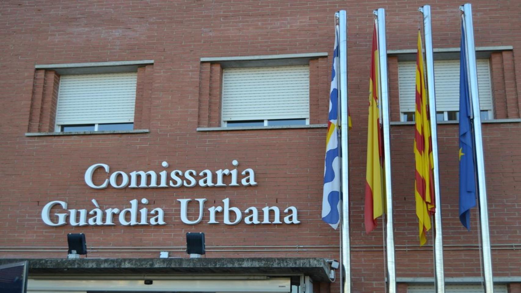 Exterior de la comisaría de la Guardia Urbana de Badalona