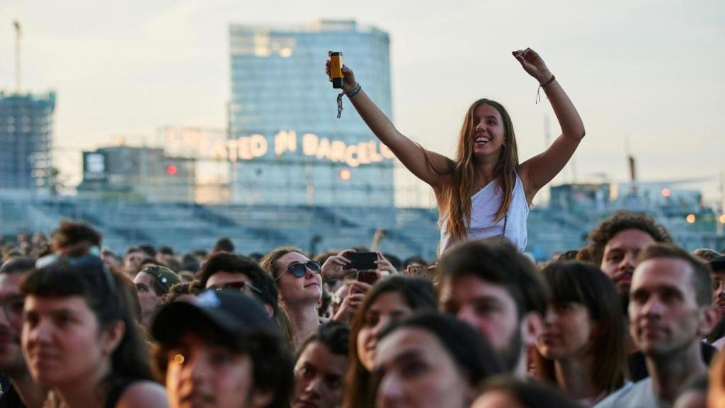 Ambiente durante un concierto del Primavera Sound, en el Parc del Fòrum de Barcelona / EFE