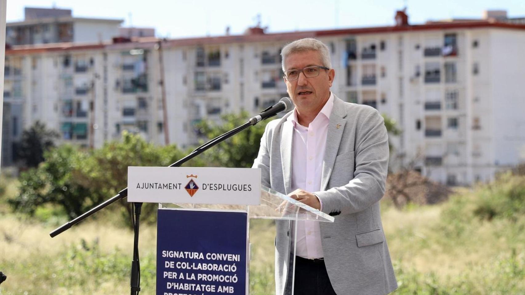 El alcalde de Esplugues, Eduard Sanz