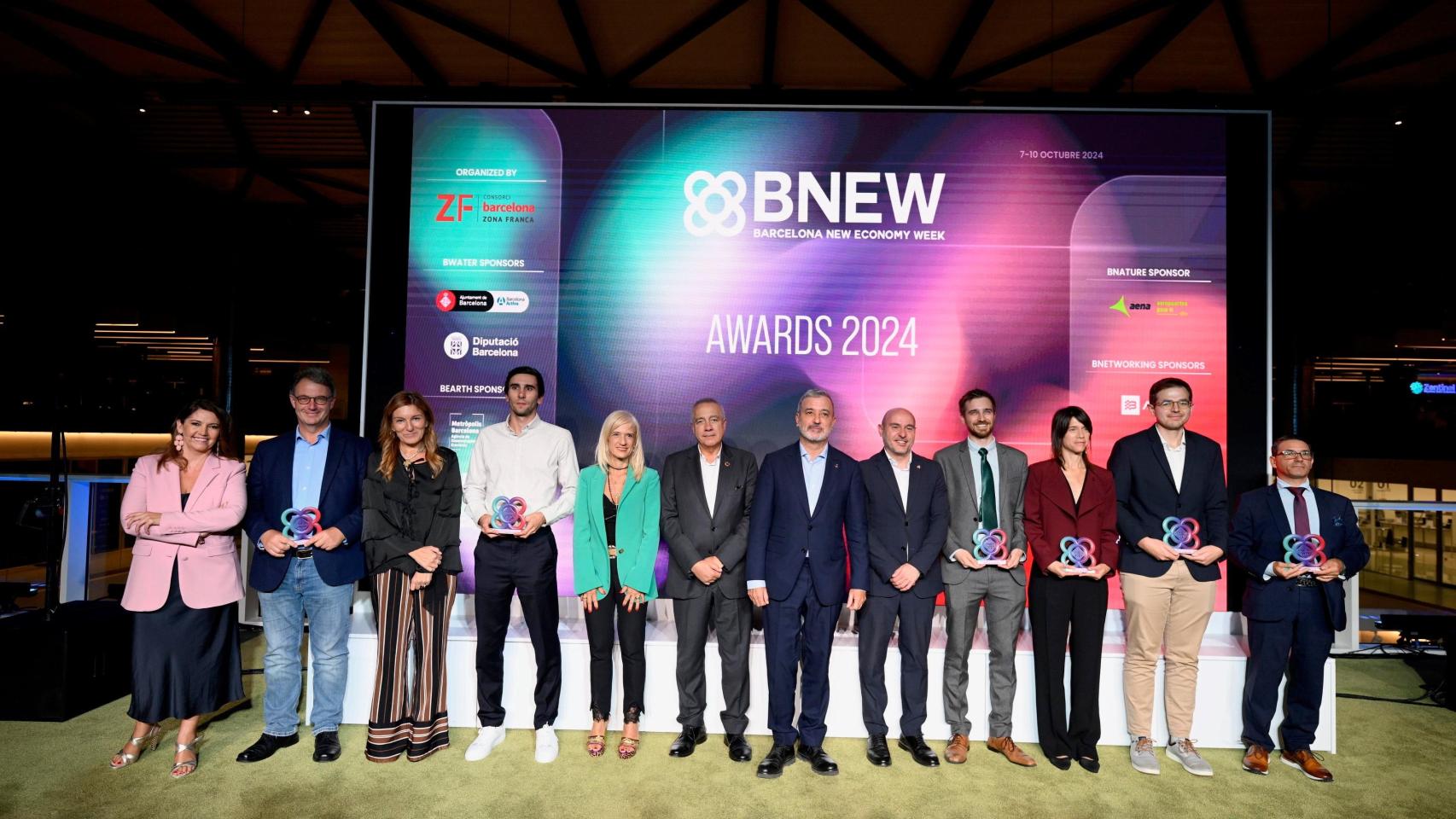 Collboni, Prieto, Navarro (CZFB), Sorigué (CZFB) y Martínez con los ganadores de los Premios a las Mejores Startups de BNEW 2024