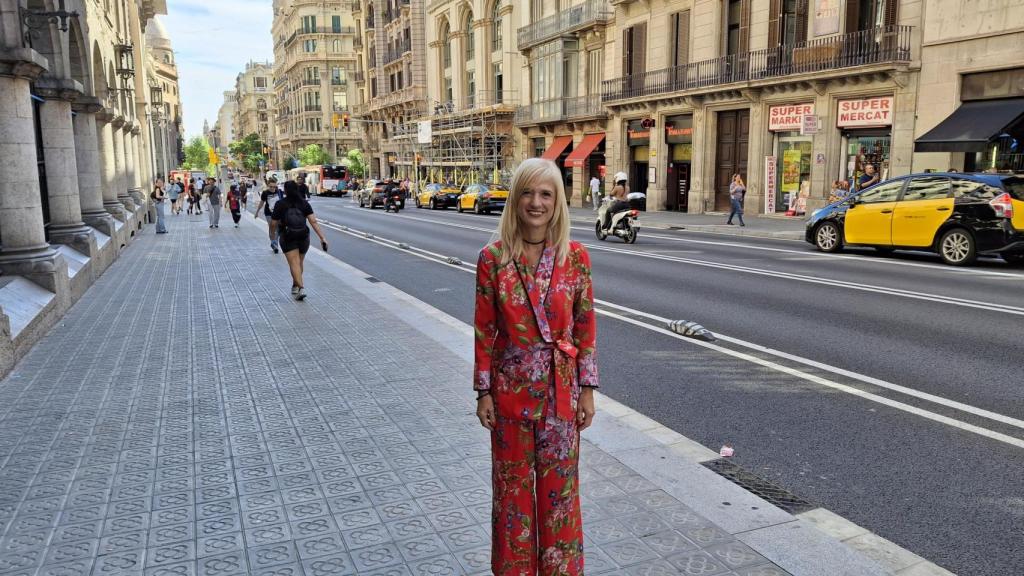 Pilar Díaz en Via Laietana, donde se encuentra la sede de la Delegación