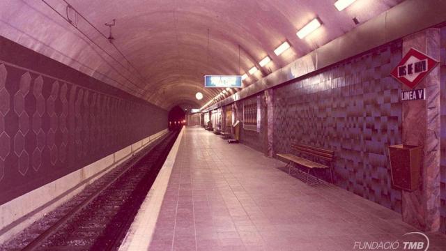 L'estació Sant Pau / Dos de Maig, abans anomenada Dos de Mayo (L5), l'any 1974