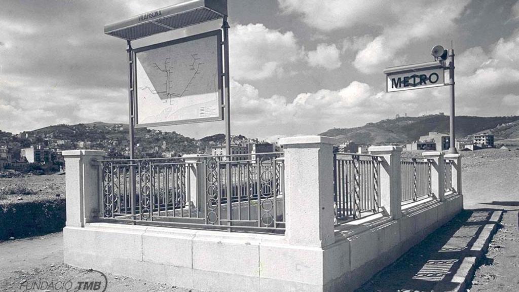 Aspecto del exterior de la estación Vilapiscina (actual Vilapicina), el 1959