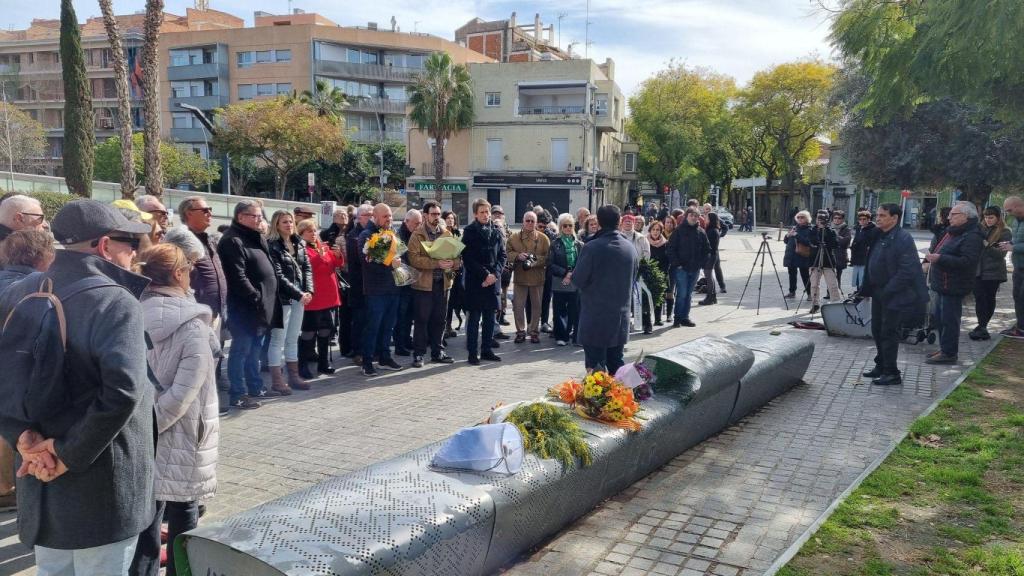 Uno de los homenajes al alcalde Xifré en la plaza que lleva su nombre en Badalona