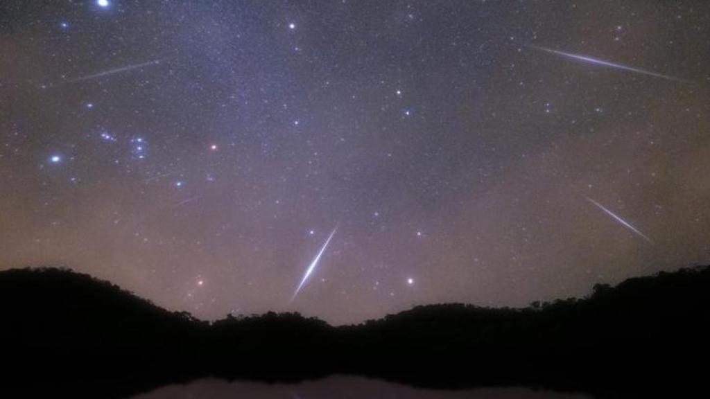 Llega la lluvia de estrellas Oriónidas en Barcelona, los restos del cometa Halley: cuándo y cómo verlas