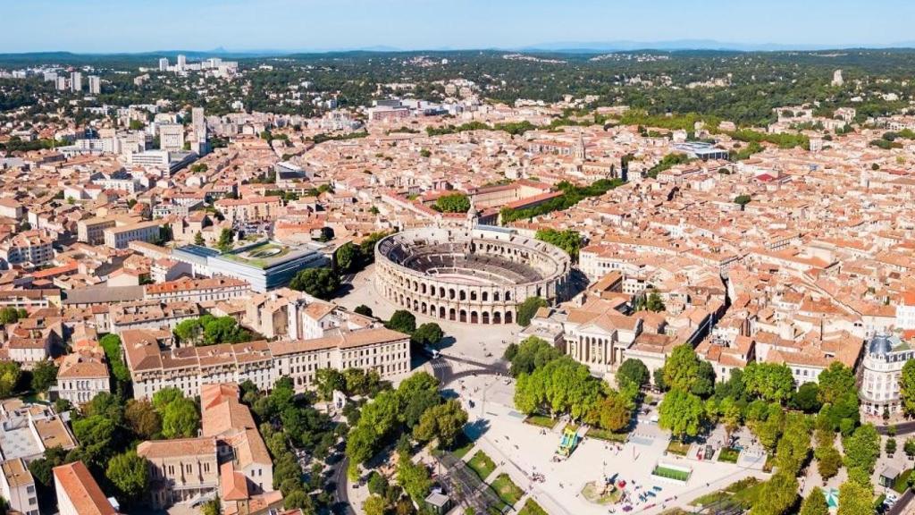 Nimes