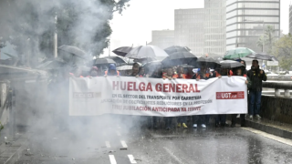 La huelga de autobuses en Barcelona y alrededores por la jubilación anticipada continúa: próximas fechas