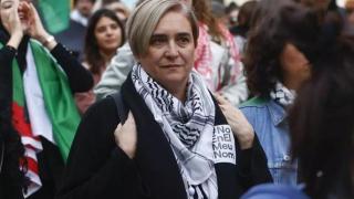 Ada Colau sale trasquilada tras su primera misión como lideresa de la Fundación de los comunes