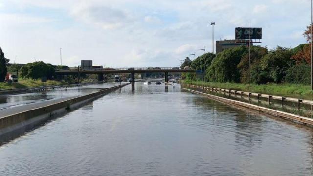 Inundaciones en la C-32 pk 47 a Gavà