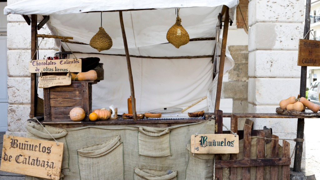 Un puesto de un mercado medieval en una imagen de archivo