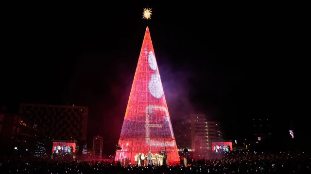 El gran árbol de Navidad de Badalona