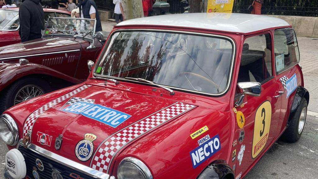 Uno de los coches clásicos en el encuentro