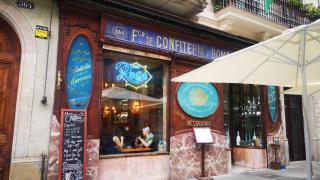 El restaurante con más de 130 años de historia que resiste en Barcelona: nació como una fábrica de bombones