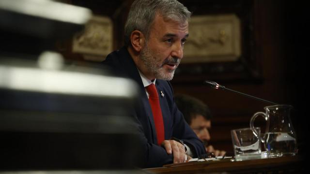 El alcalde de Barcelona, Jaume Collboni, durante una sesión del Ayuntamiento