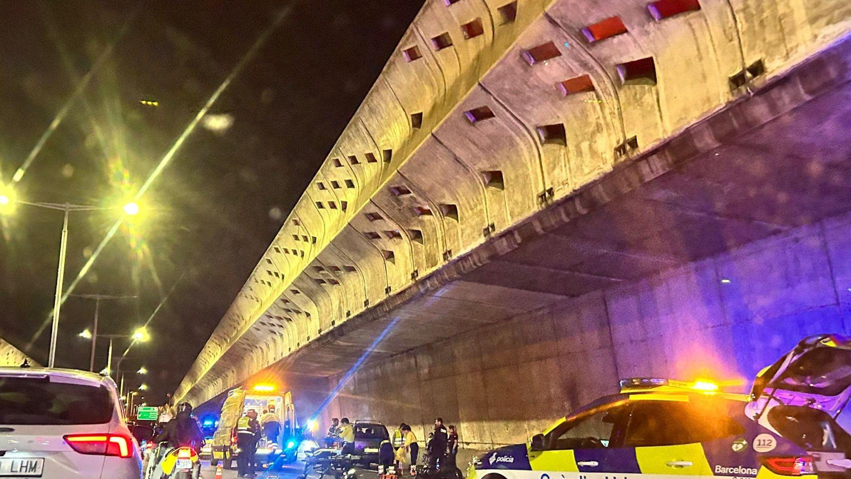 Imagen del accidente en la Gran Vía de Barcelona