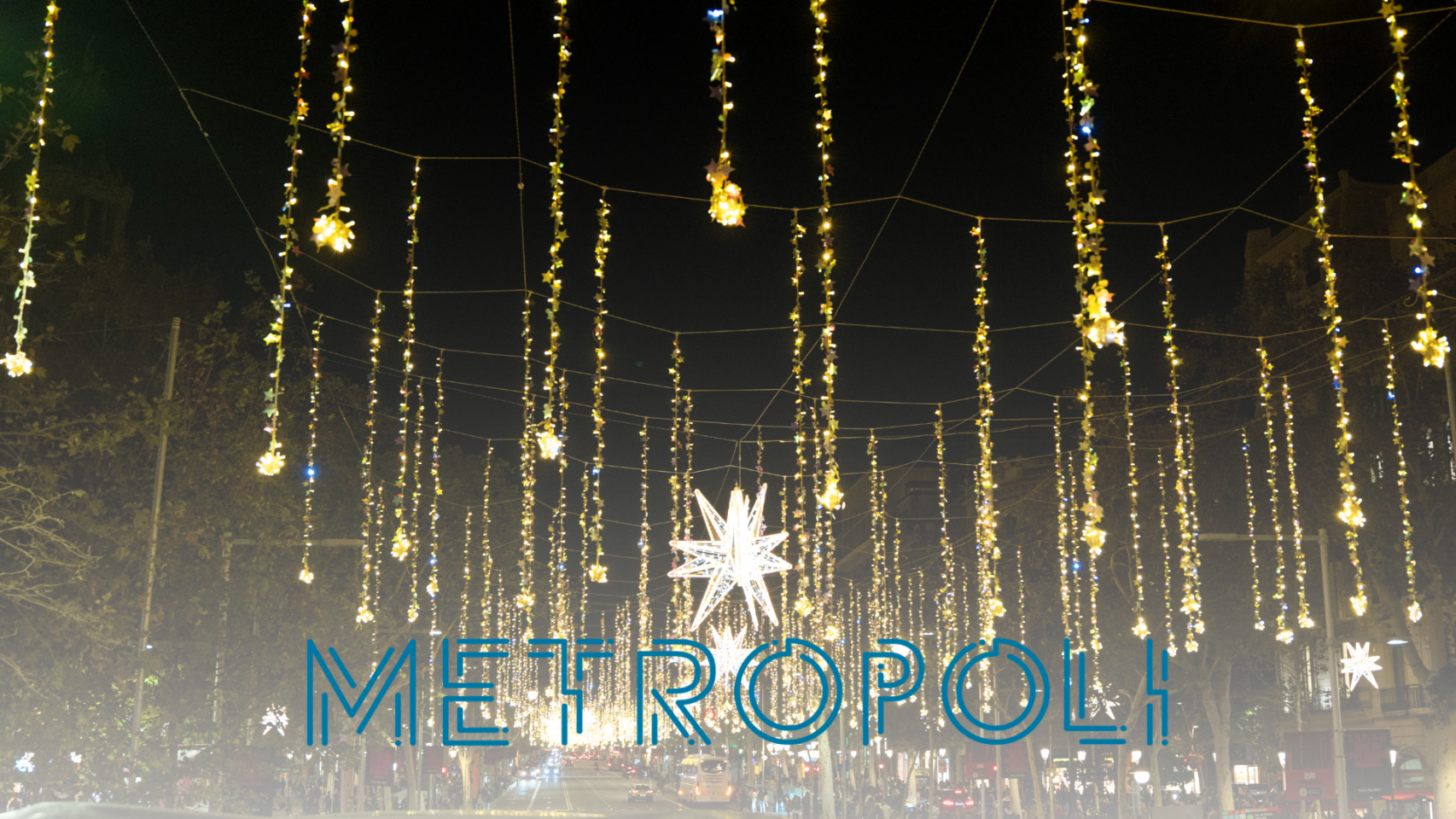 Luces de Navidad en el paseo de Gràcia / METRÓPOLI