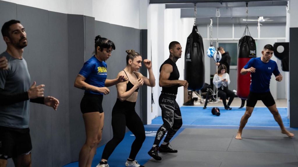 Isabel Calvo, campeona mundial de MMA amateur, en un entreno en el Uppercut Training Center