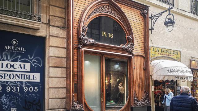 La puerta modernista con 120 años de historia