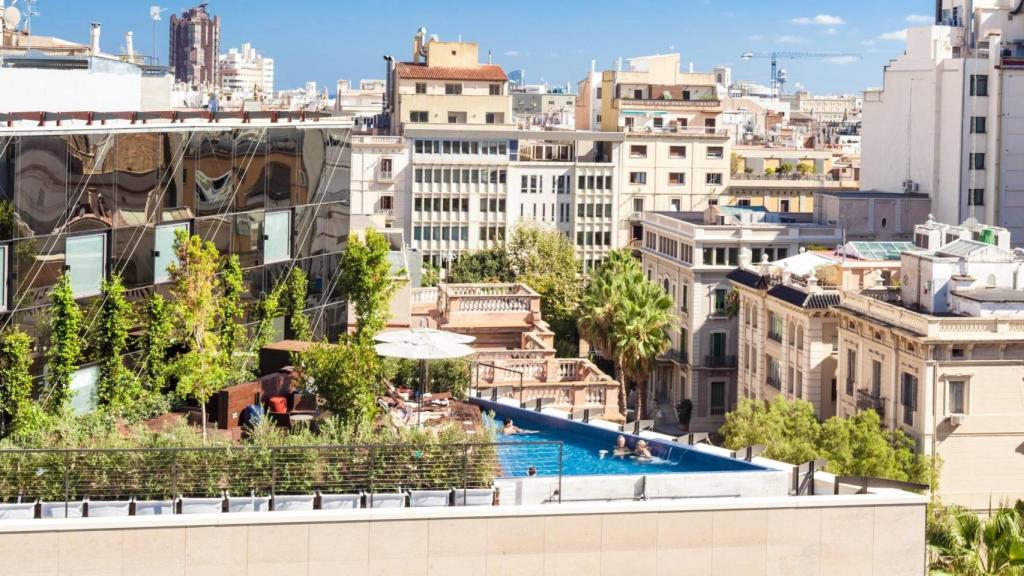 Vista piscina Eurostars Barcelona Central