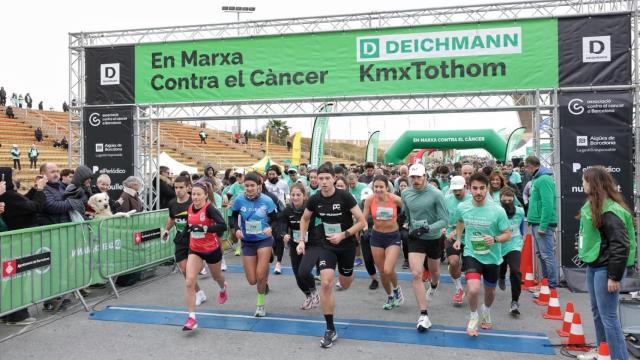 Salida de la carrera solidaria contra el cáncer