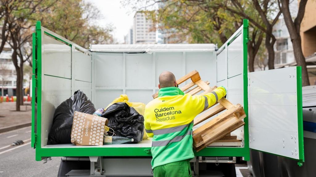 Servicio de recogida de residuos del Ayuntamiento de Barcelona