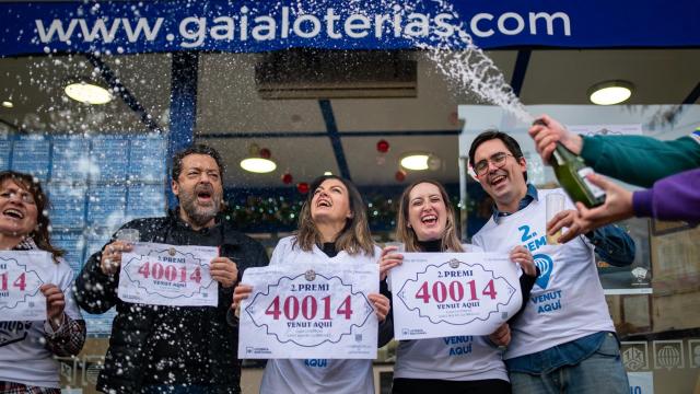 Celebración en la adminsitración de Sant Boi de Llobregat, donde ha tocado el segundo premio