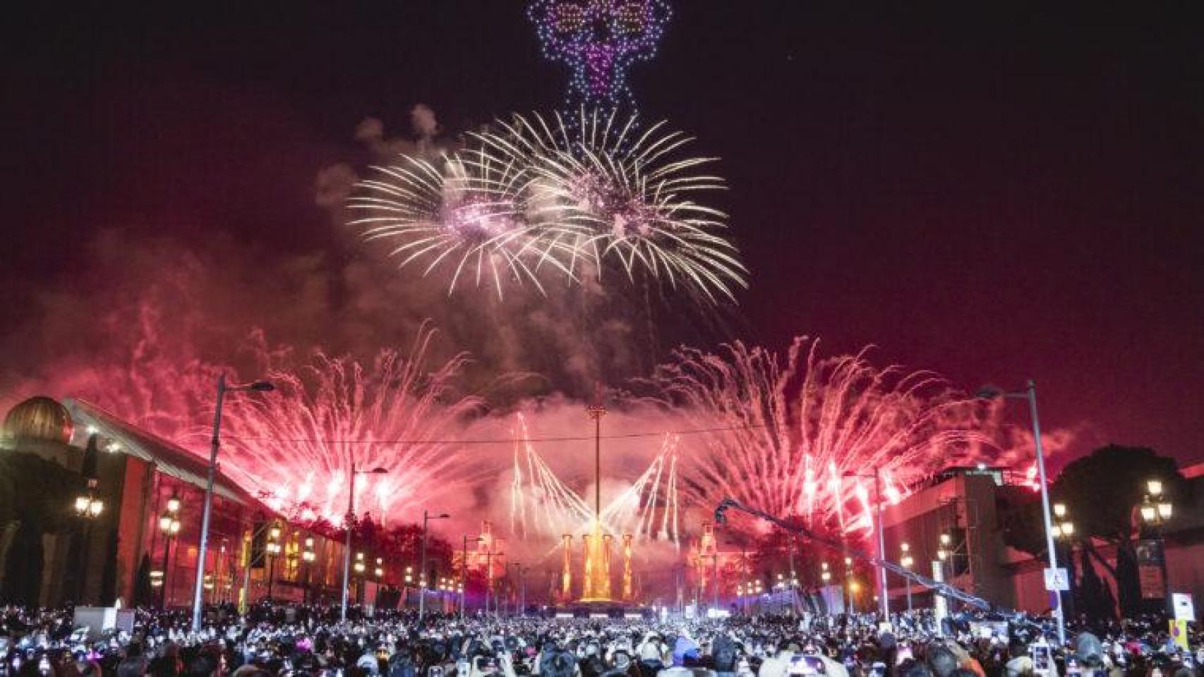 Fiesta de Fin de Año en la avenida Maria Cristina