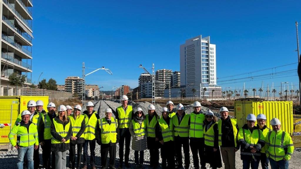 Albiol durante la visita a las obras del viaducto del canal del Gorg en Badalona