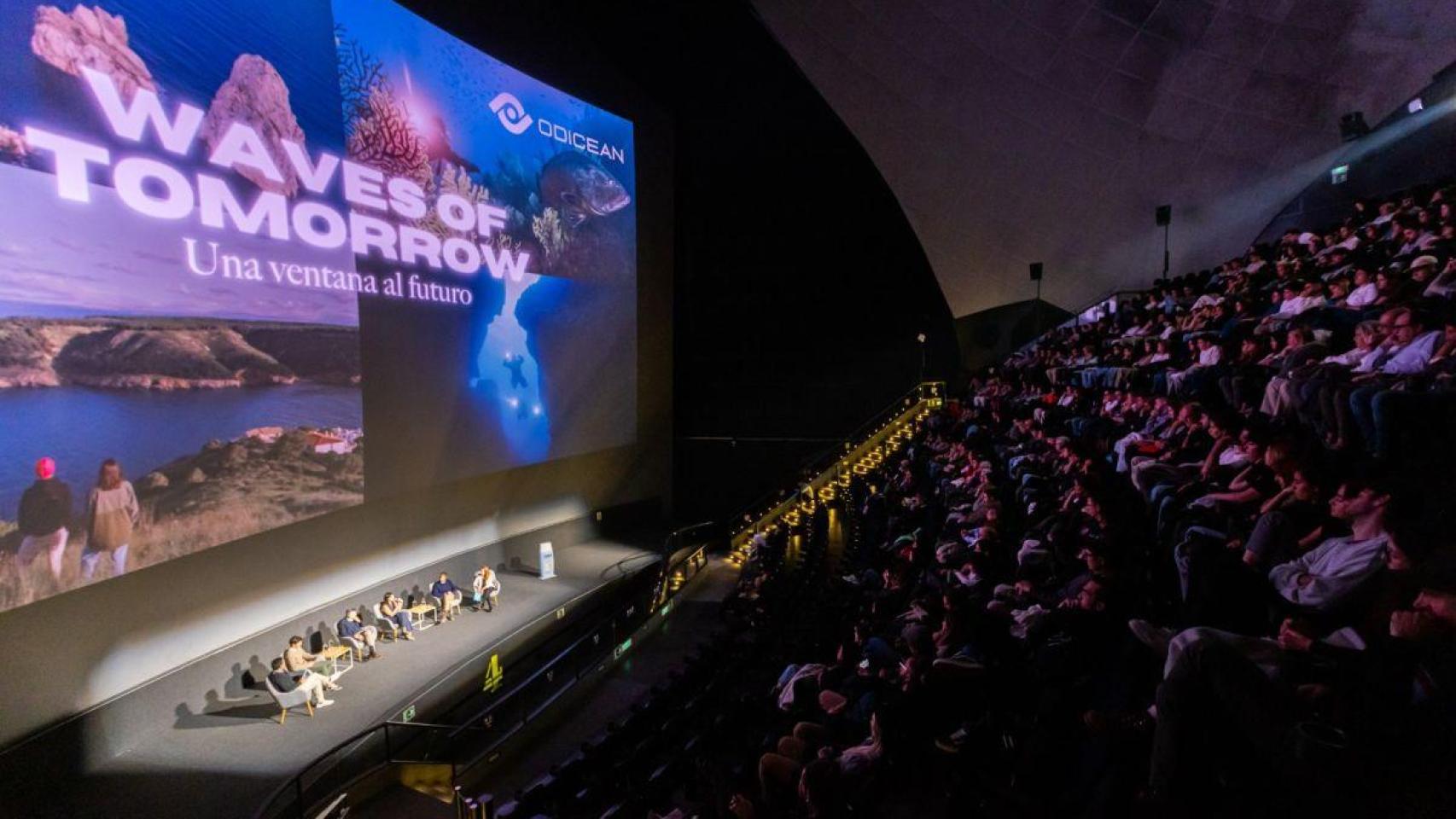 Presentación del documental 'Waves of Tomorrow' en Barcelona