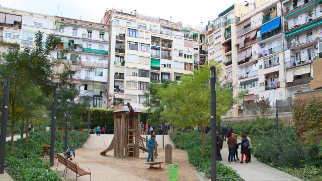 Viviendas en un interior de manzana del Eixample