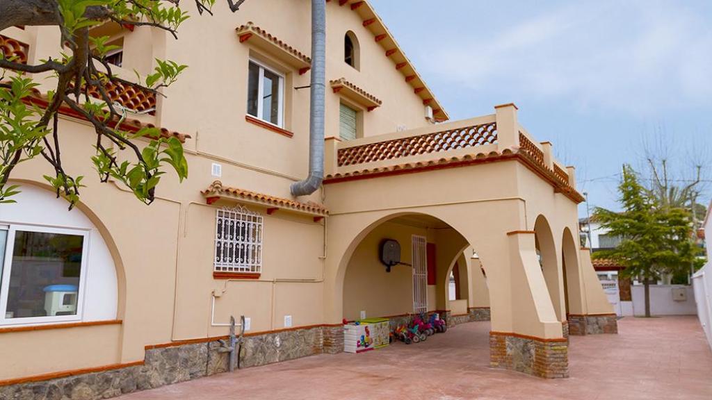 Edificio de Infantil del Colegio Sant Ferran de Castelldefels