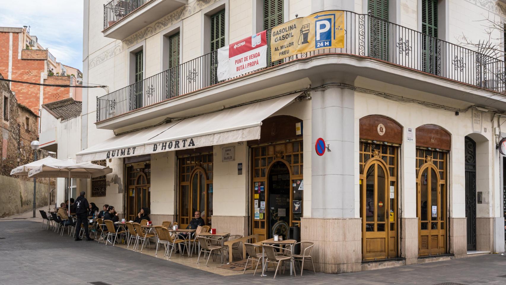 El Quimet d'Horta: Donde el tiempo se detiene y los bocadillos son de otro mundo