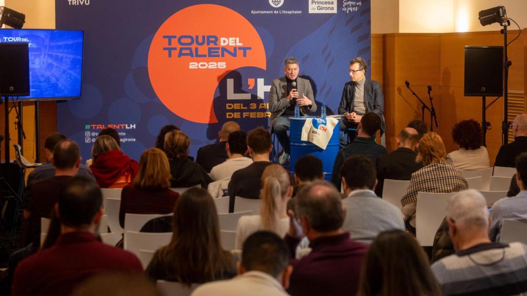 El alcalde de l'Hospitalet, David Quirós, en la rueda de prensa del tour del talento 2025 a 22 de enero de 2025