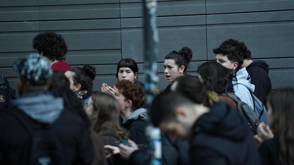 Manifestantes protestan contra el desalojo de la Antiga Massana