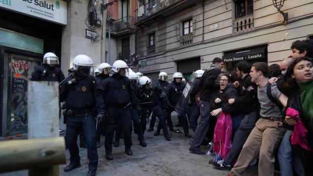 Protestas contra el desalojo de la Massana en el Raval